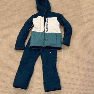 Quiksilver ski/snowboard outfit